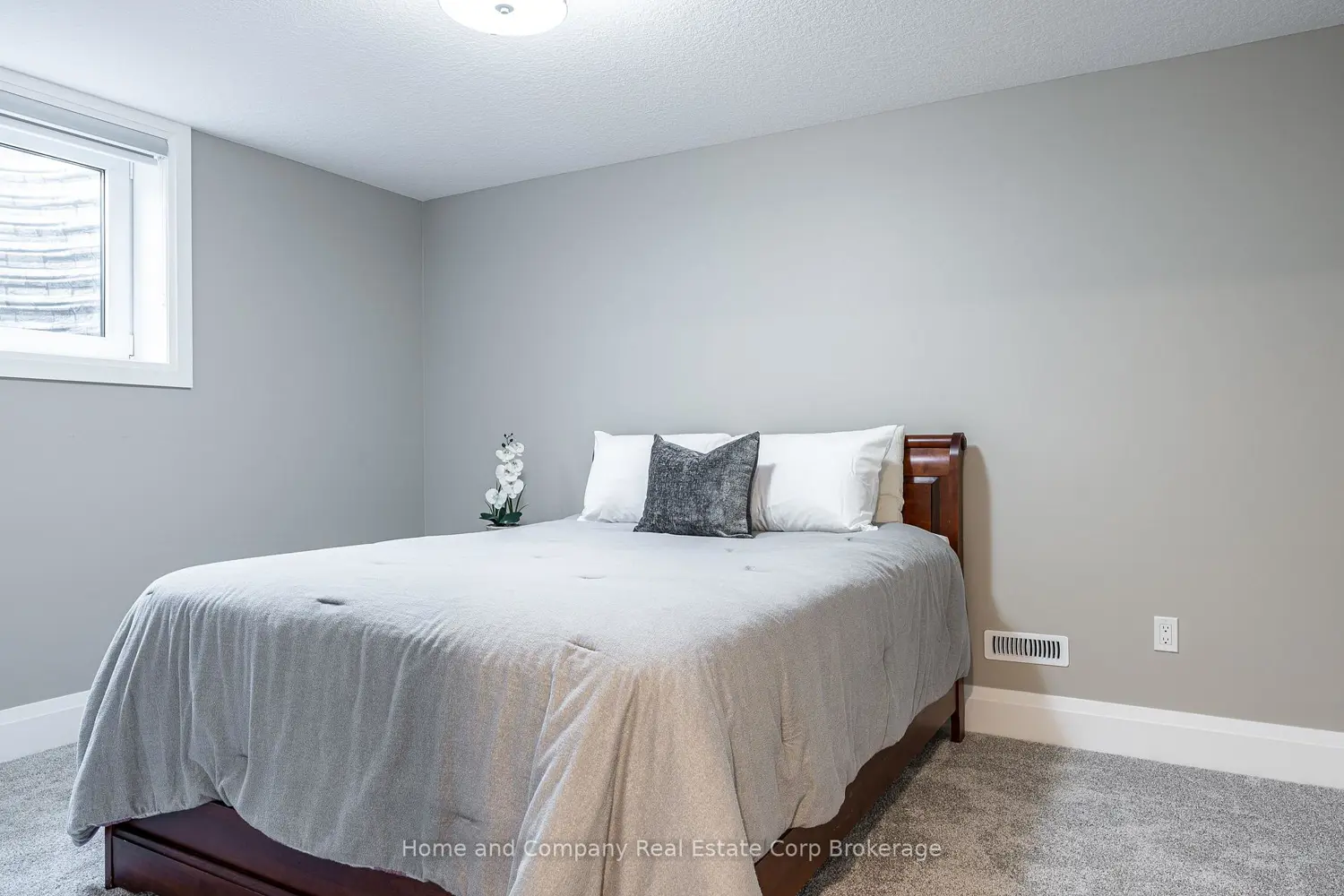 Additional image 9 of 121 Glass Street