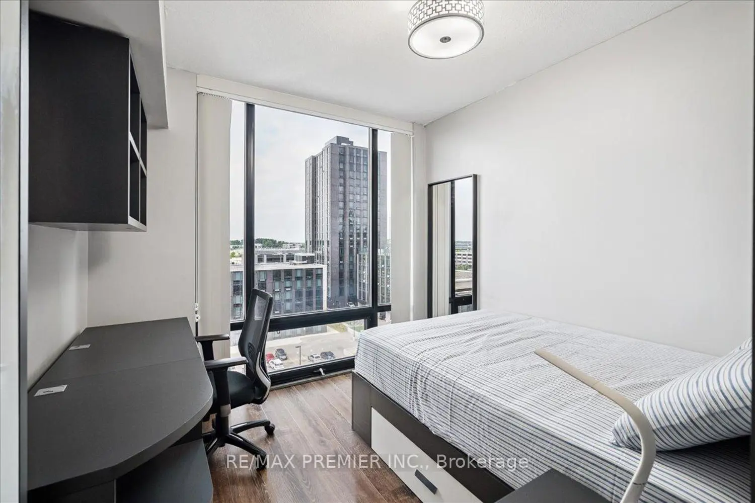 Additional image 12 of 330 Phillip Street S1007