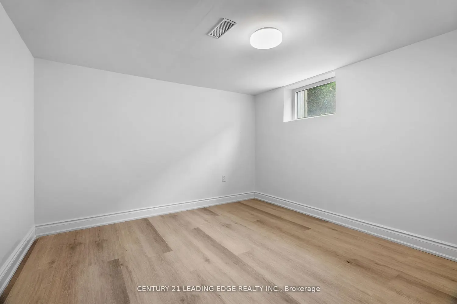 Additional image 13 of 96 Oakes Avenue