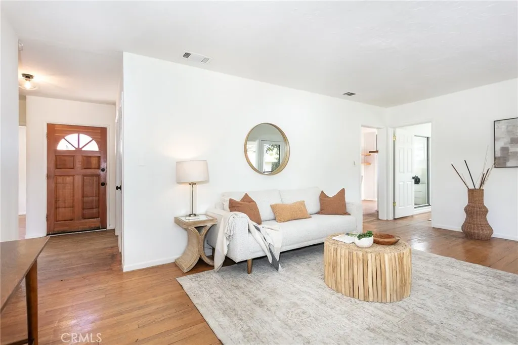 Additional image 39 of 7513 Oak Park Ave, Lake Balboa, CA 91406