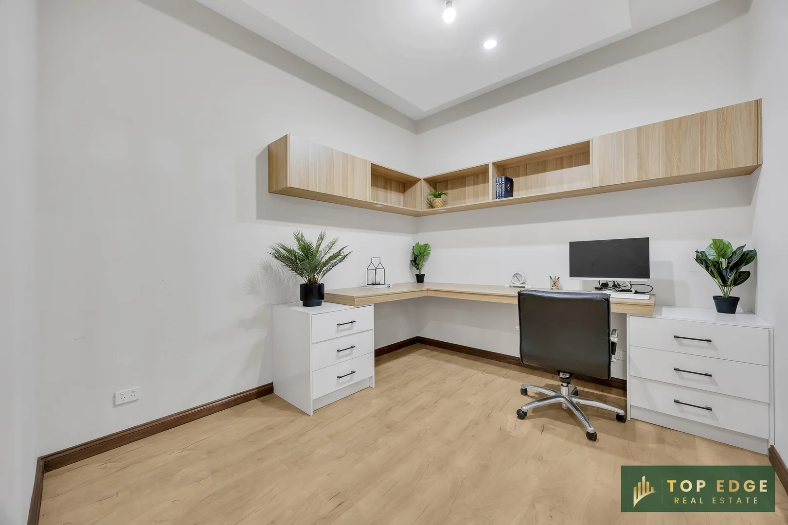 Additional image 15 of 6 Callistemon Vista, Aintree VIC 3336