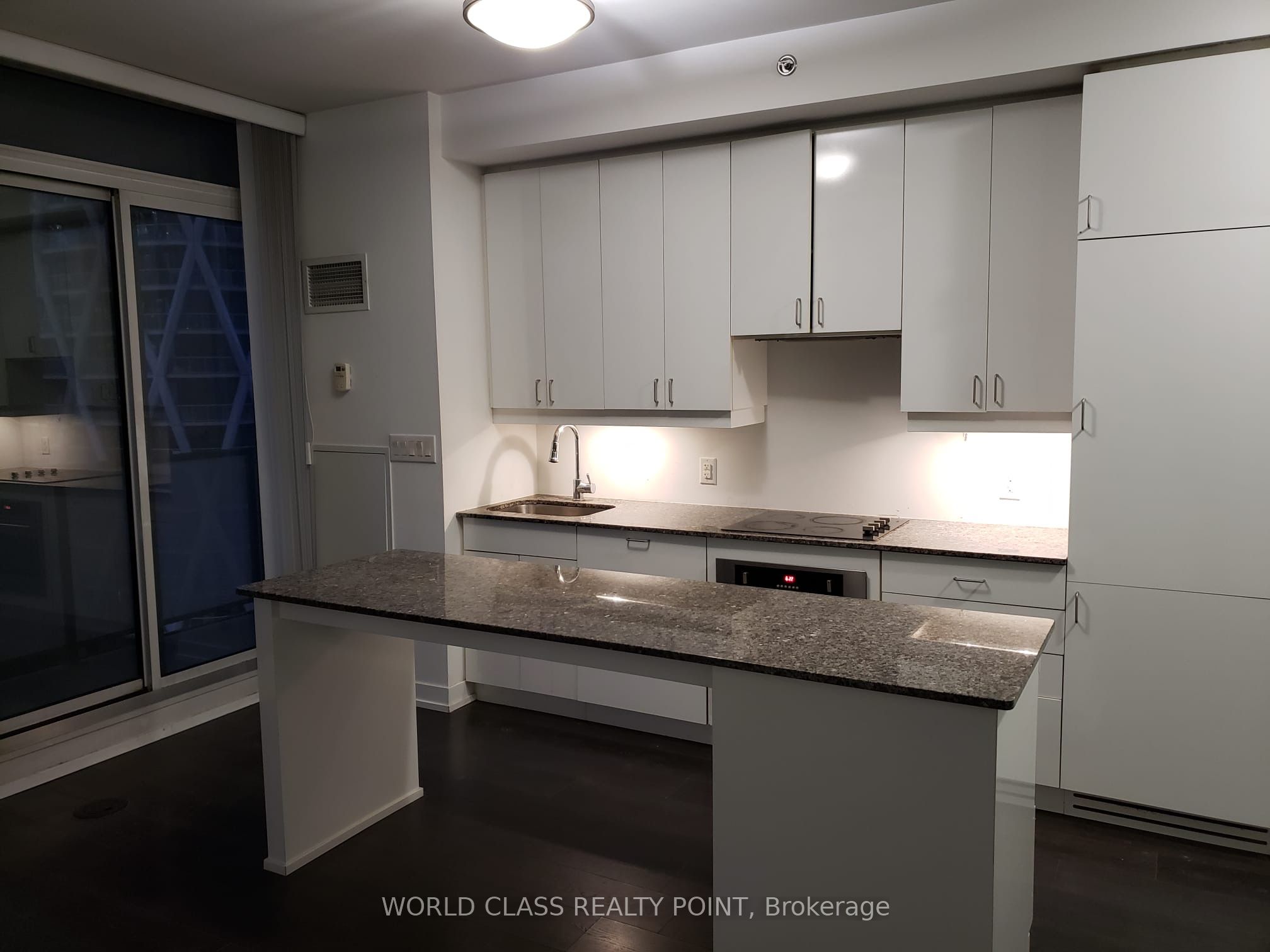 Additional image 2 of 1506-426 University Avenue, Toronto, ON, M5G 1S9