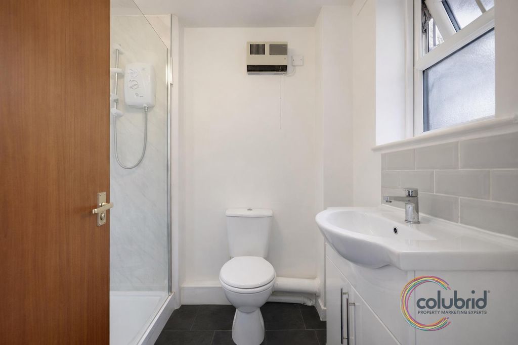 Additional image 6 of 1 bed flat for saleNairn Court, Dock Road, Tilbury RM18