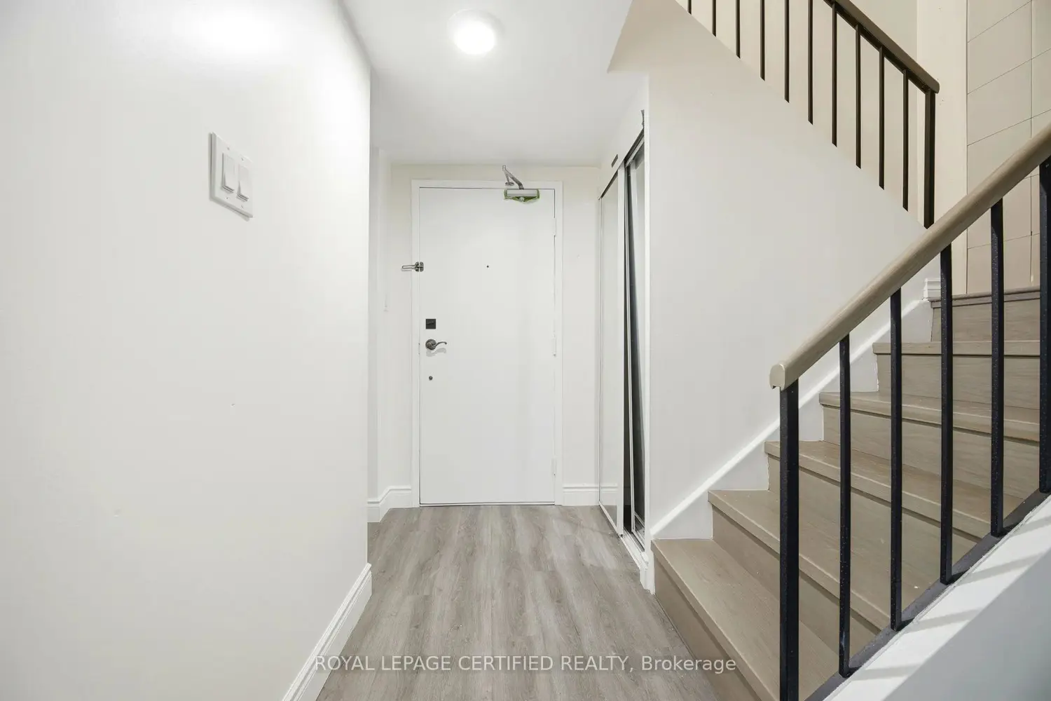 Additional image 7 of 2645 Jane Street 112