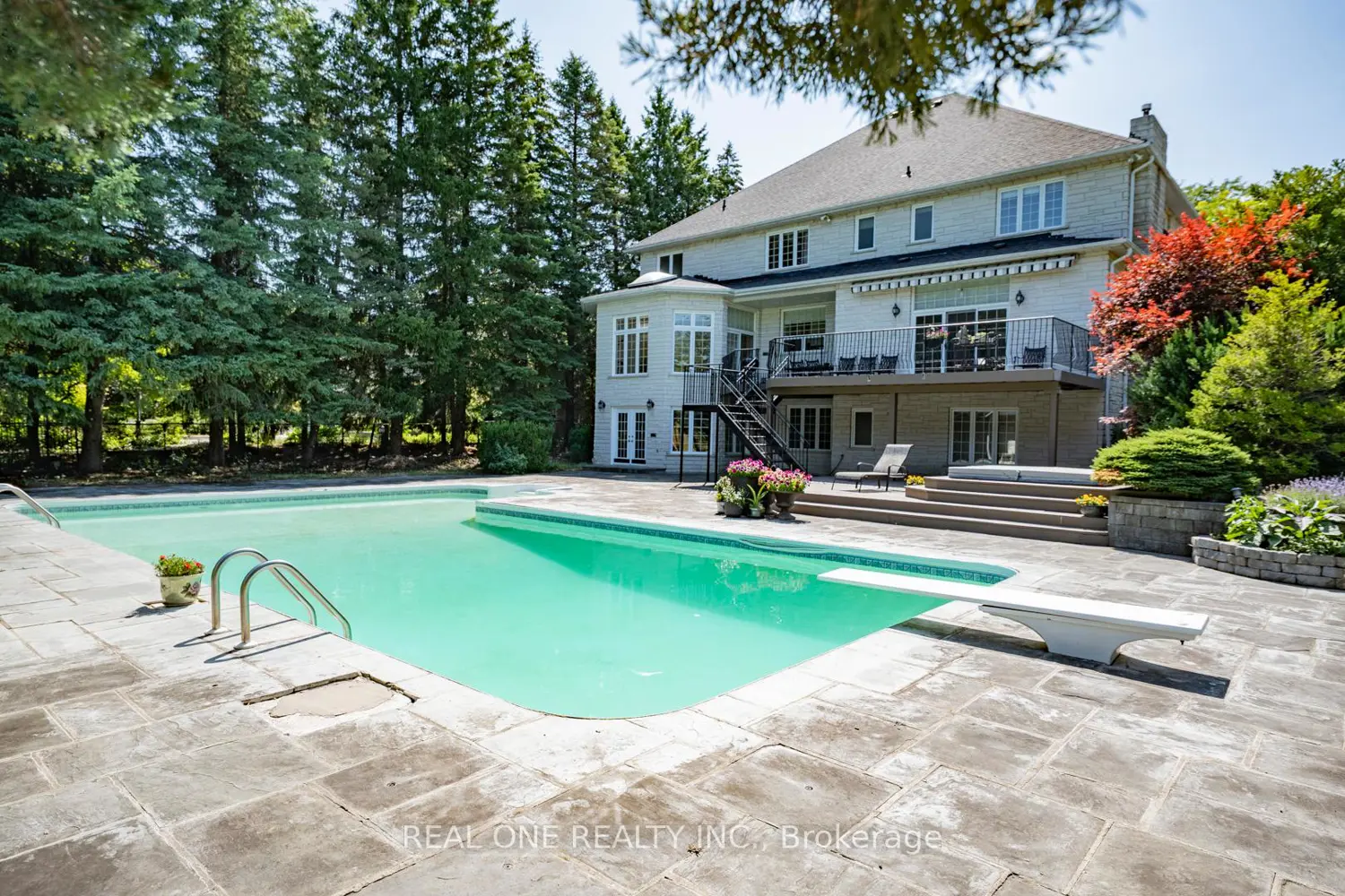 Additional image 4 of 14 Alm Court