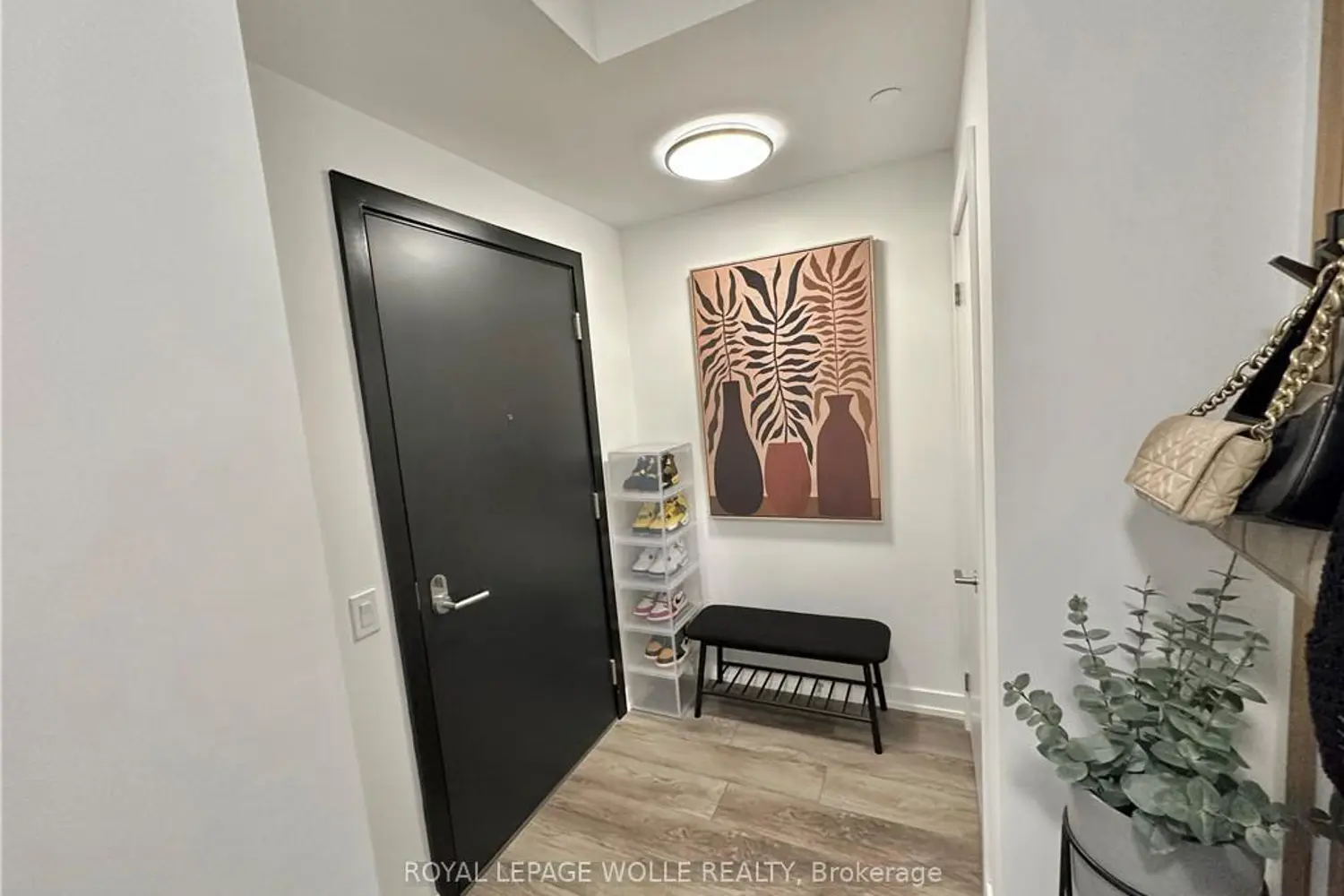 Additional image 5 of 15 Wellington Street 1114