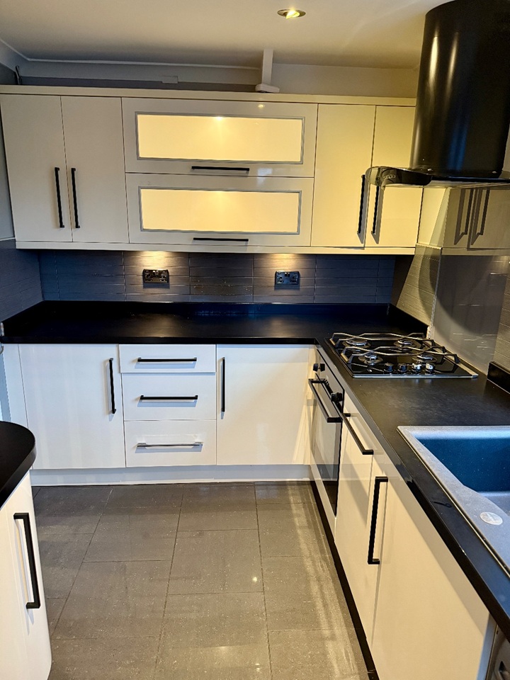 Additional image 4 of 3 Bed Semi-Detached House, Birkdale Mount, LS17, N1 7GU