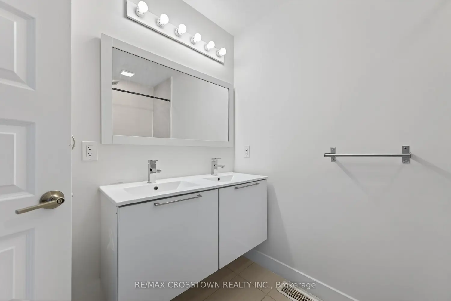 Additional image 12 of 540 Essa Road 2