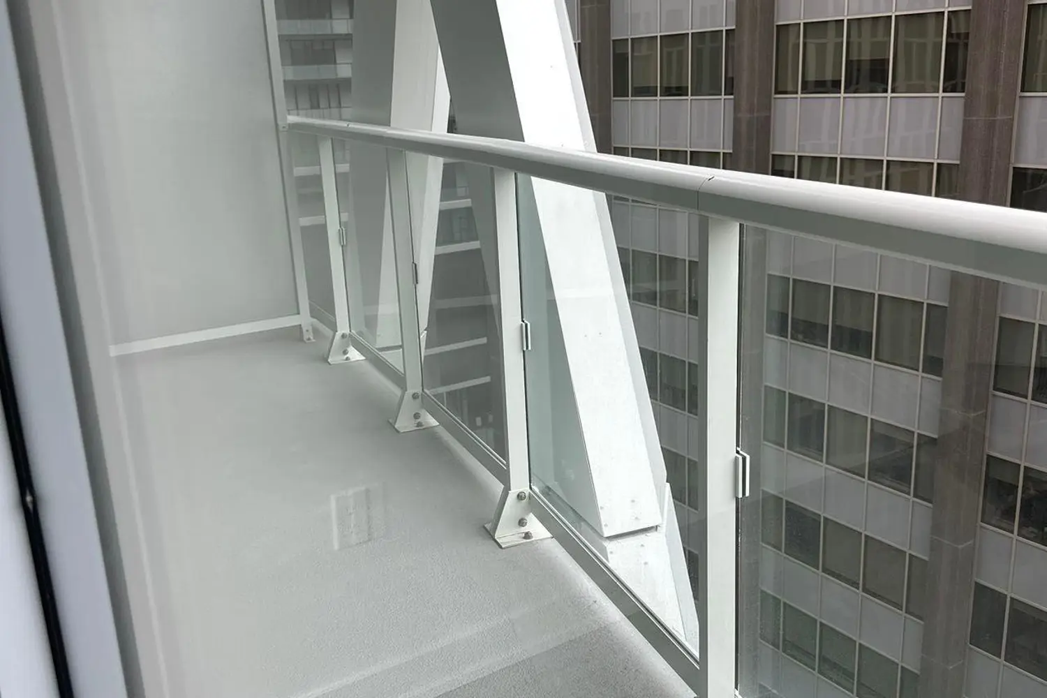 Additional image 17 of 230 Simcoe Street 926