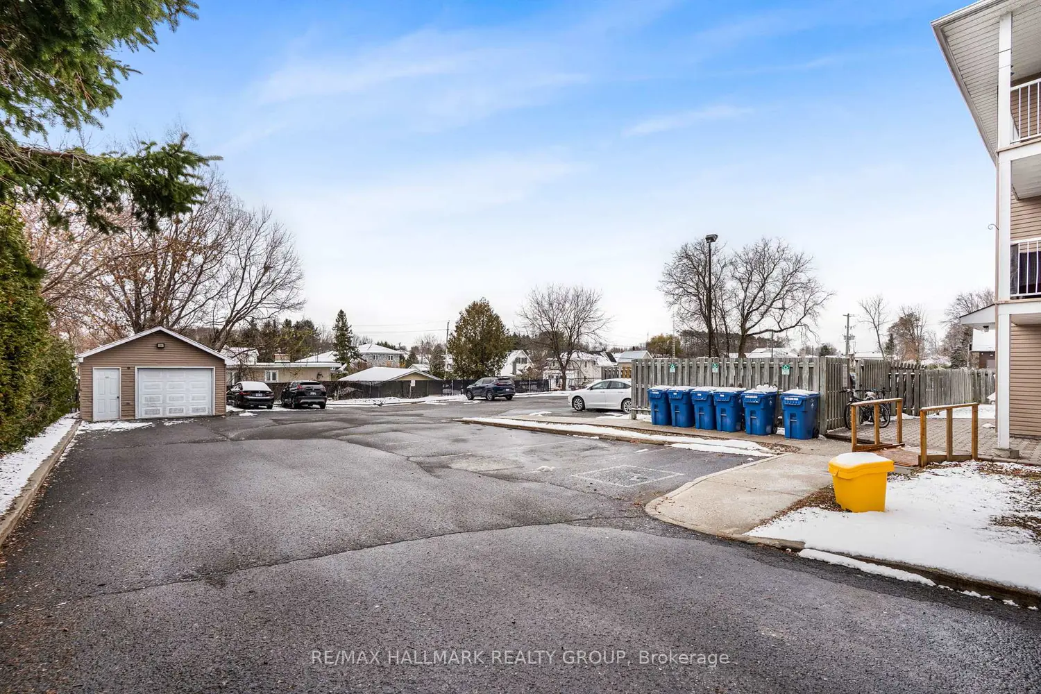 Additional image 4 of 1005 Laurier Street