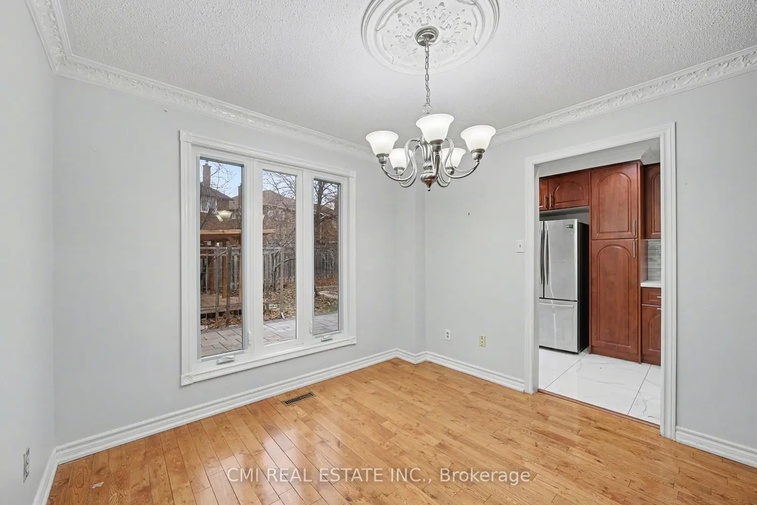 Additional image 2 of 993 Lucerne Crescent