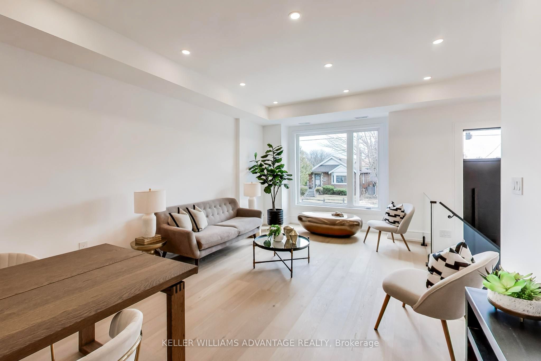 Additional image 4 of 104 Yardley Avenue, Toronto, ON, M4B 2B1
