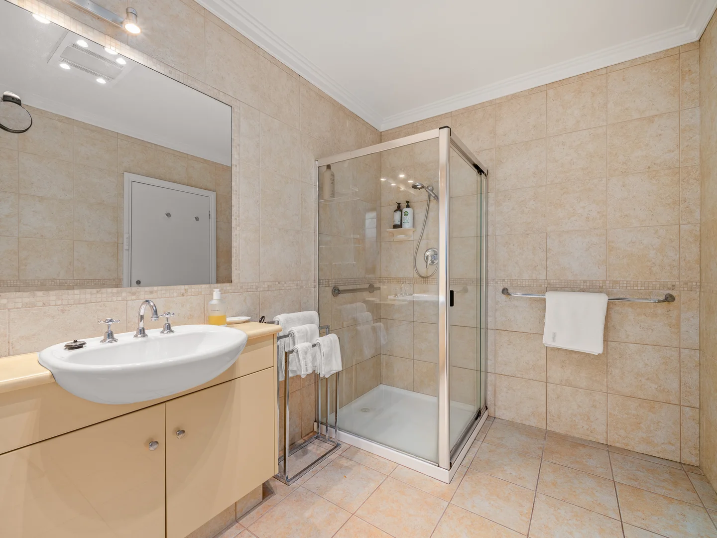 Additional image 13 of 22 Riverview Crescent, Wangaratta VIC 3677