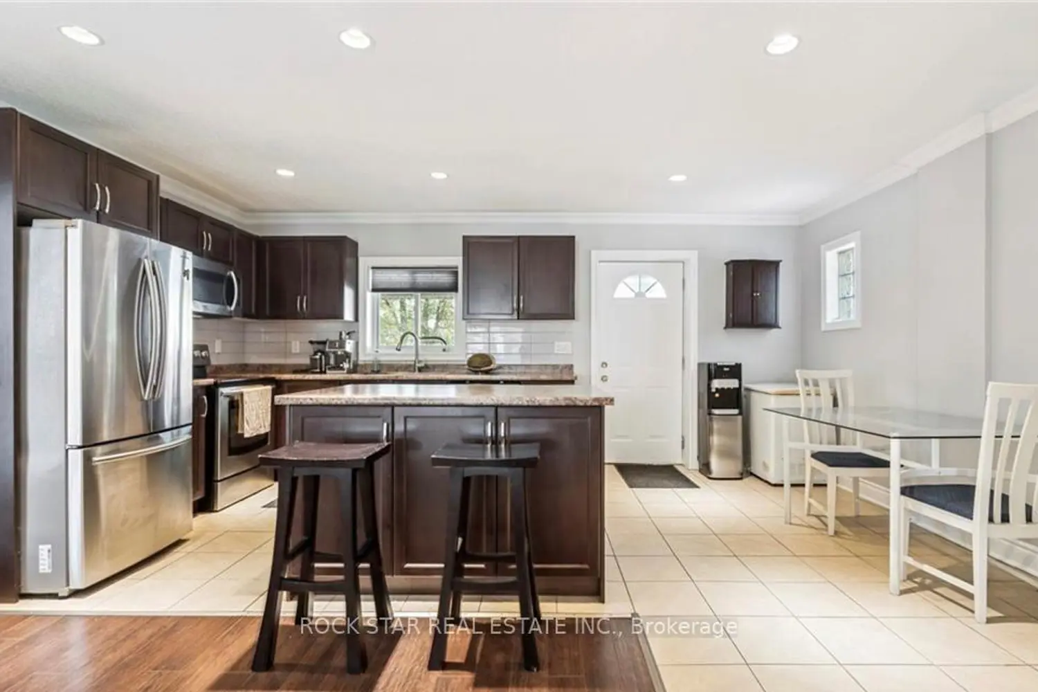 Additional image 3 of 34 Cliff Avenue