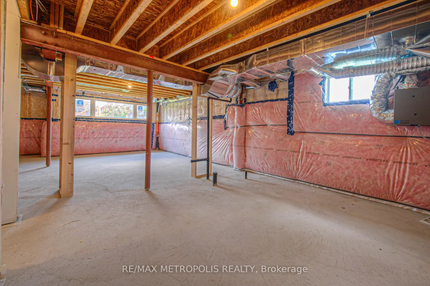 Additional image 18 of 100 Moss Drive