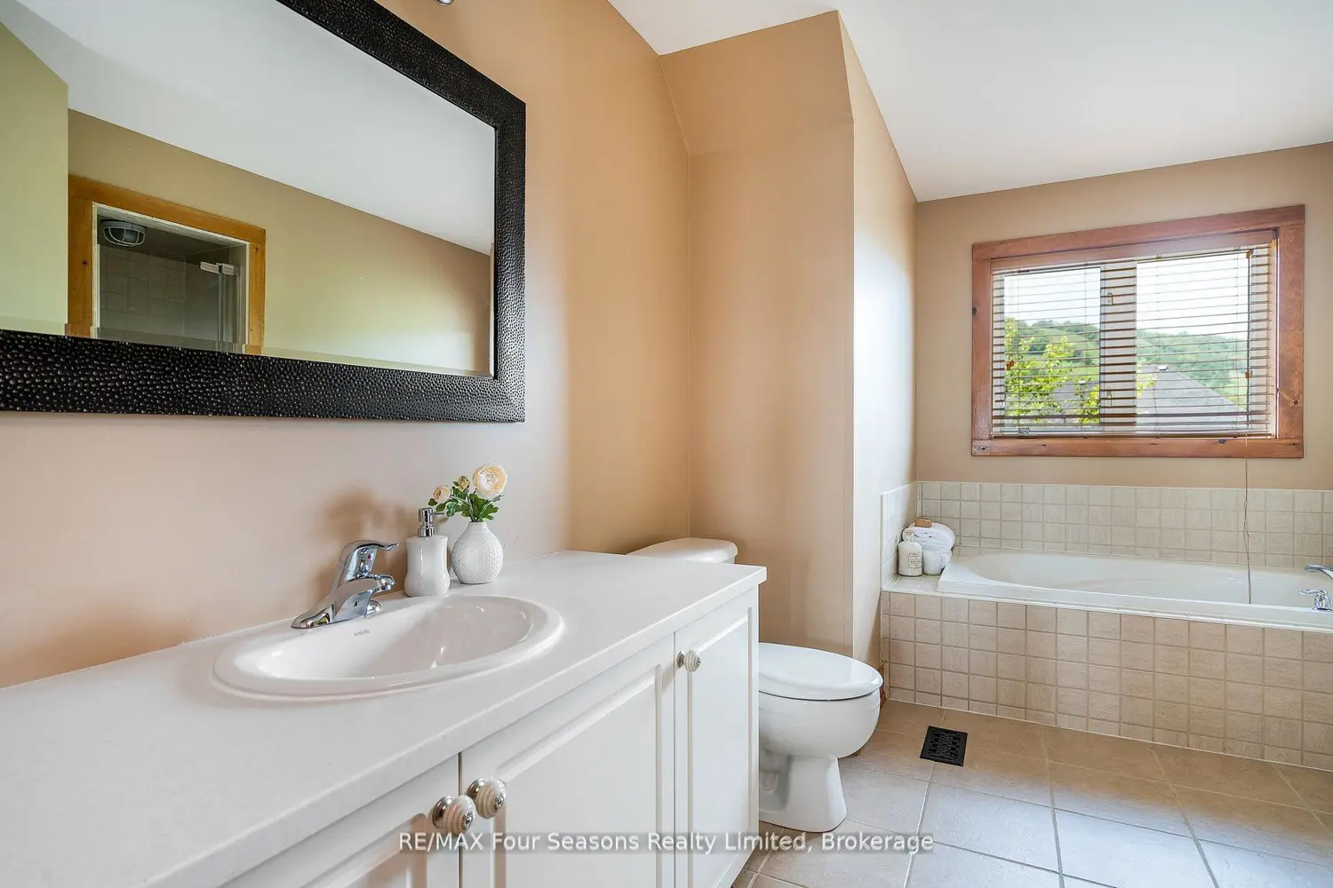 Additional image 12 of 106 Venture Boulevard