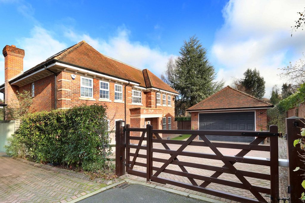 Additional image 24 of 6 bed detached house for saleBarton Drive, Beaconsfield, Buckinghamshire HP9
