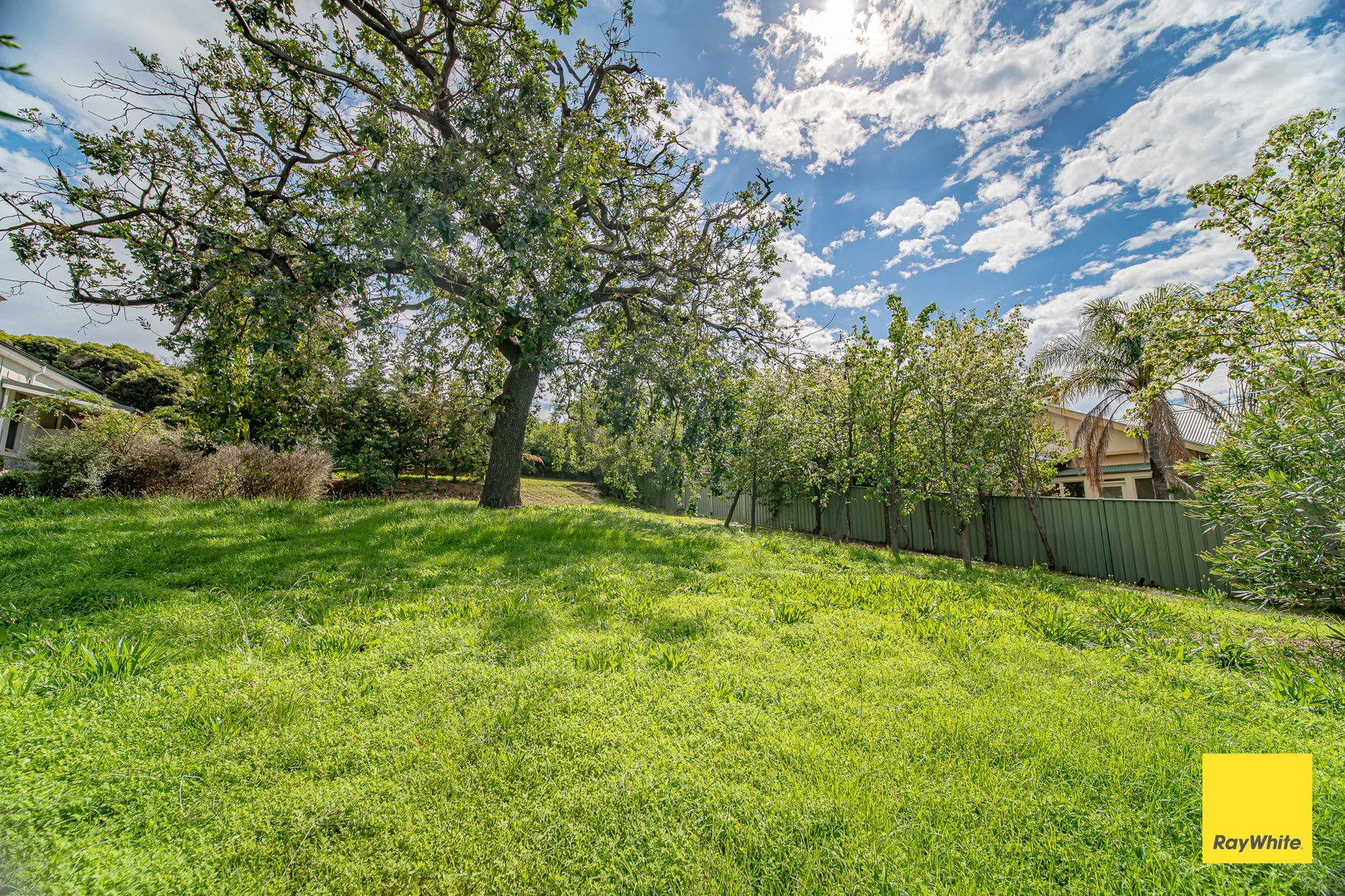 13 Harrison Street, Bendigo VIC 3550 photo 2