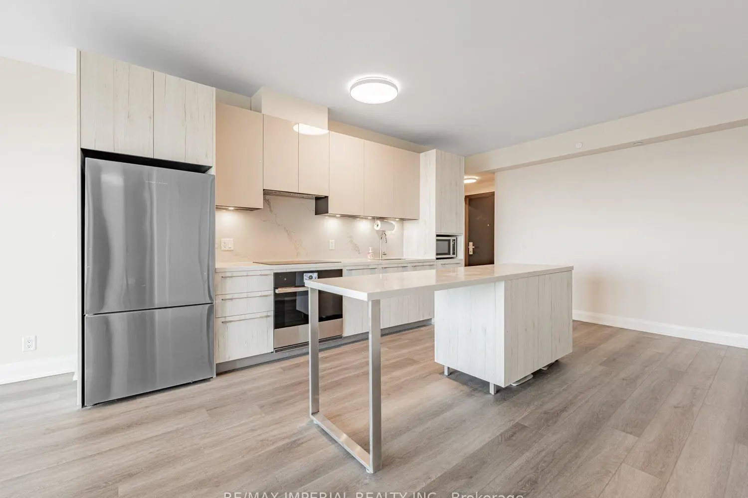 Additional image 5 of 8 Water Walk Drive 3205