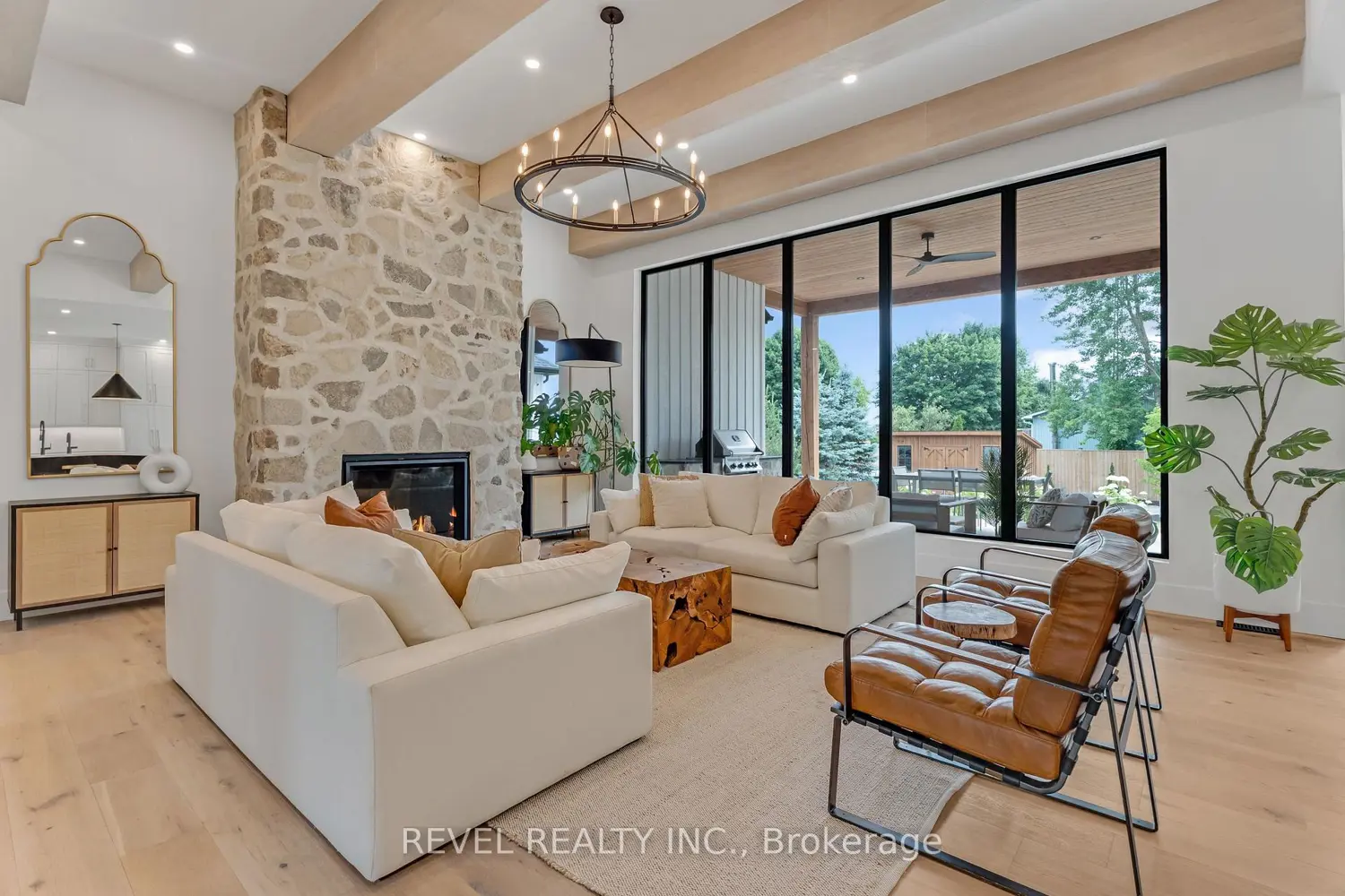 Additional image 7 of 4678 Lobsinger Line