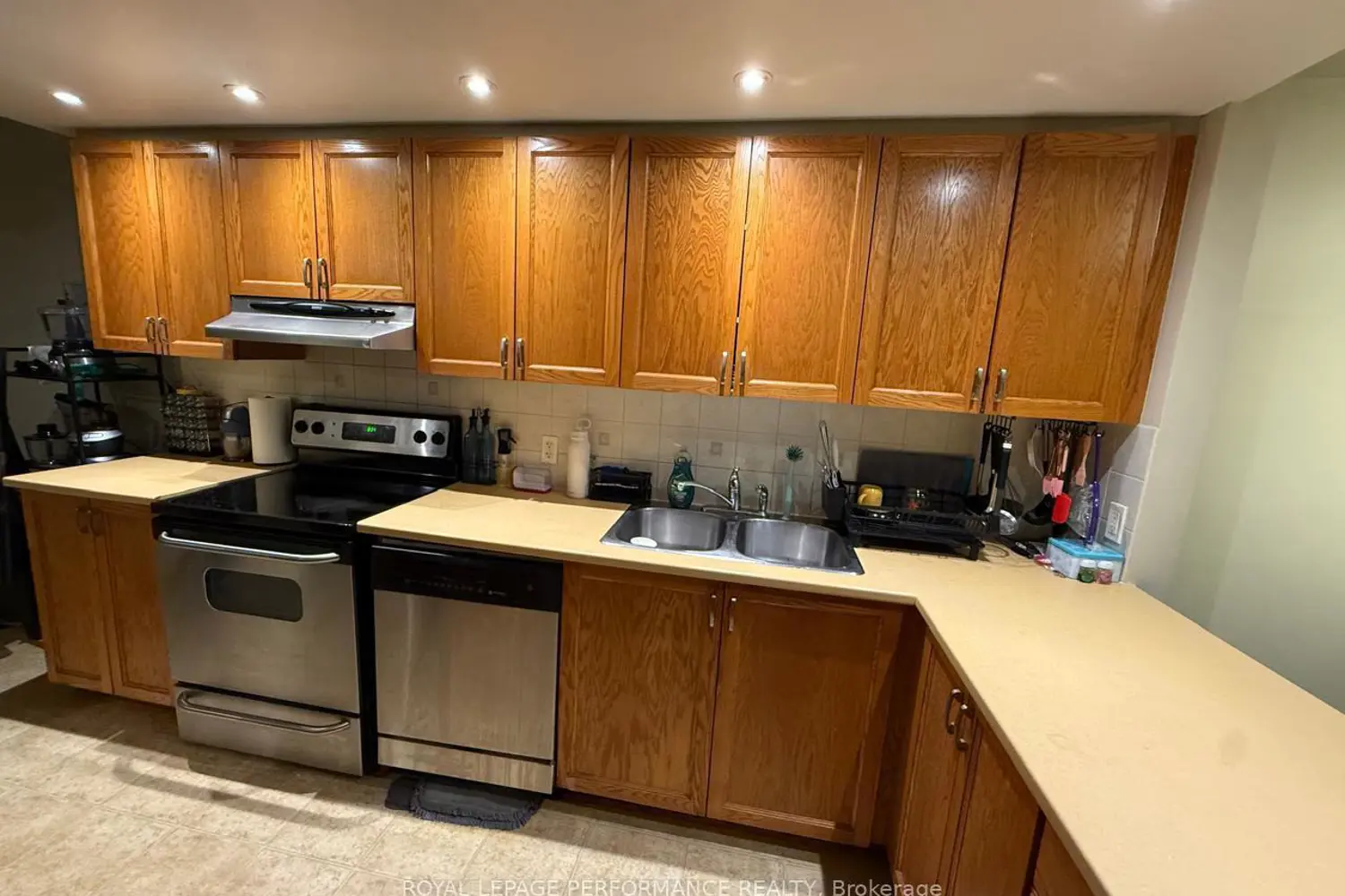 Additional image 17 of 390 Crownridge Drive