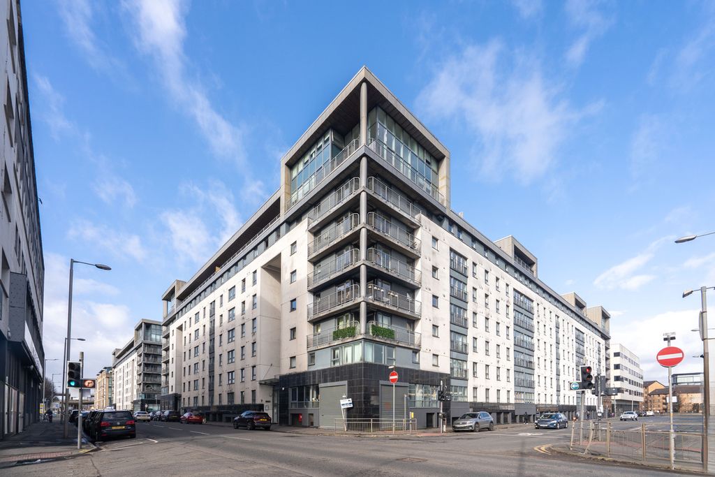 2 bed flat for saleWallace Street, Glasgow G5