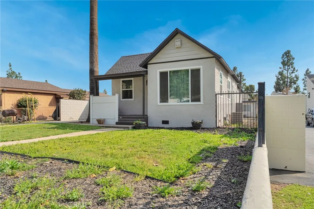 Additional image 45 of 70 W Claremont St, Pasadena, CA 91103