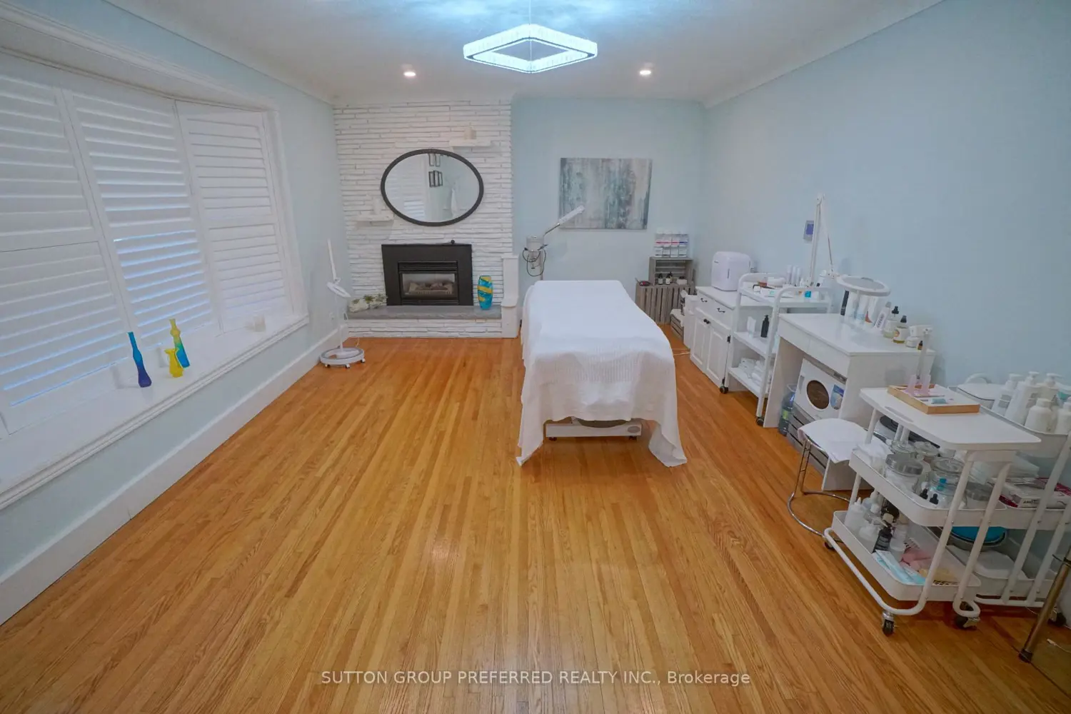 Additional image 2 of 7 Metamora Crescent