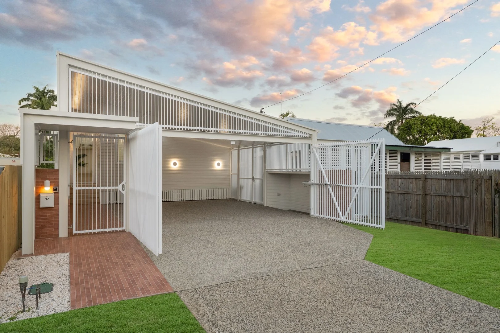 17 Morehead Street, South Townsville QLD 4810