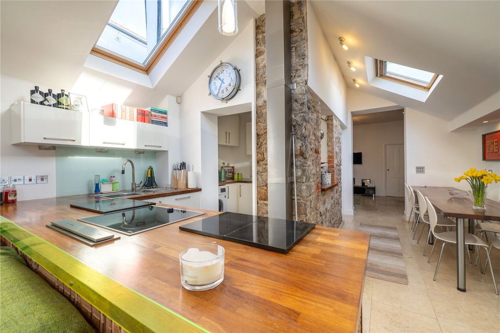 Additional image 7 of 4 bed terraced house for salePark Lane, Bideford, Devon EX39