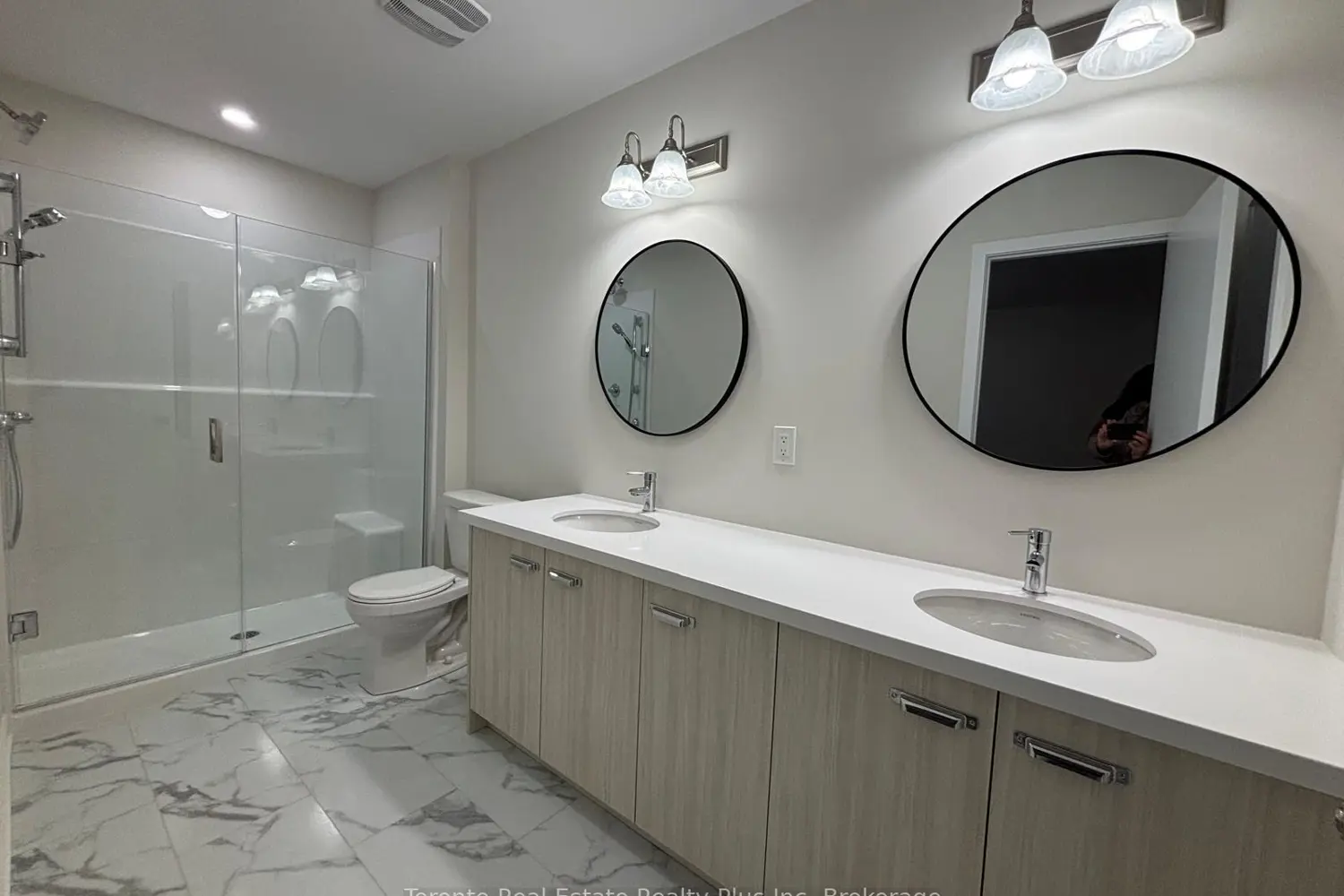 Additional image 15 of 1341 Kaniv Street