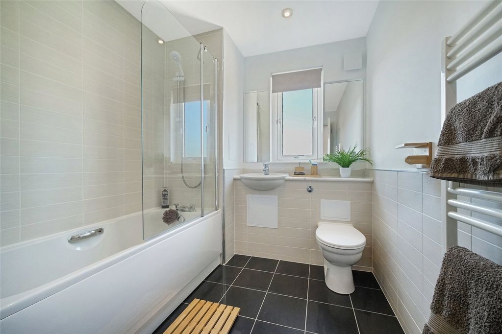 Additional image 16 of 2 bed flat for saleMarine Parade Walk, Dundee, Angus DD1