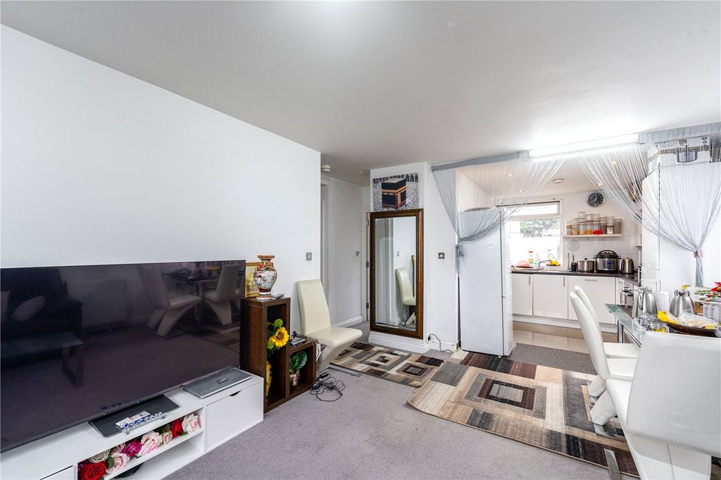 Additional image 5 of 2 bed flat for saleBeechcroft Manor, Weybridge, Surrey KT13