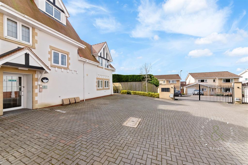 Additional image 15 of 2 bed flat for saleThe Retreat, The Chantry, Llandaff, Cardiff CF5