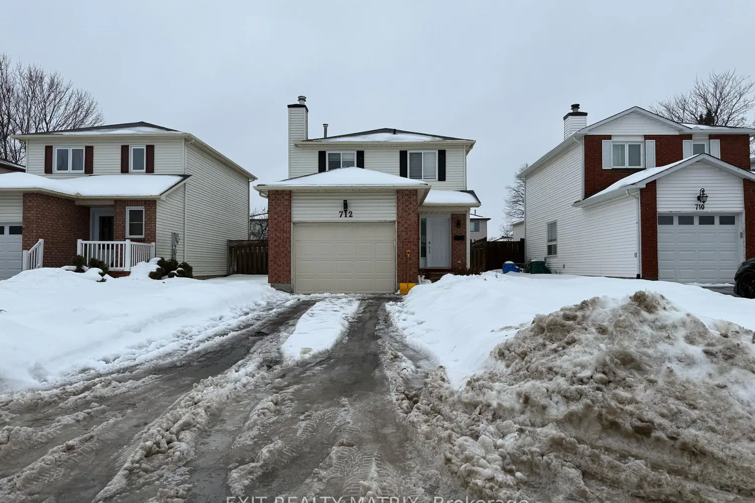 712 Mathieu Way photo 2