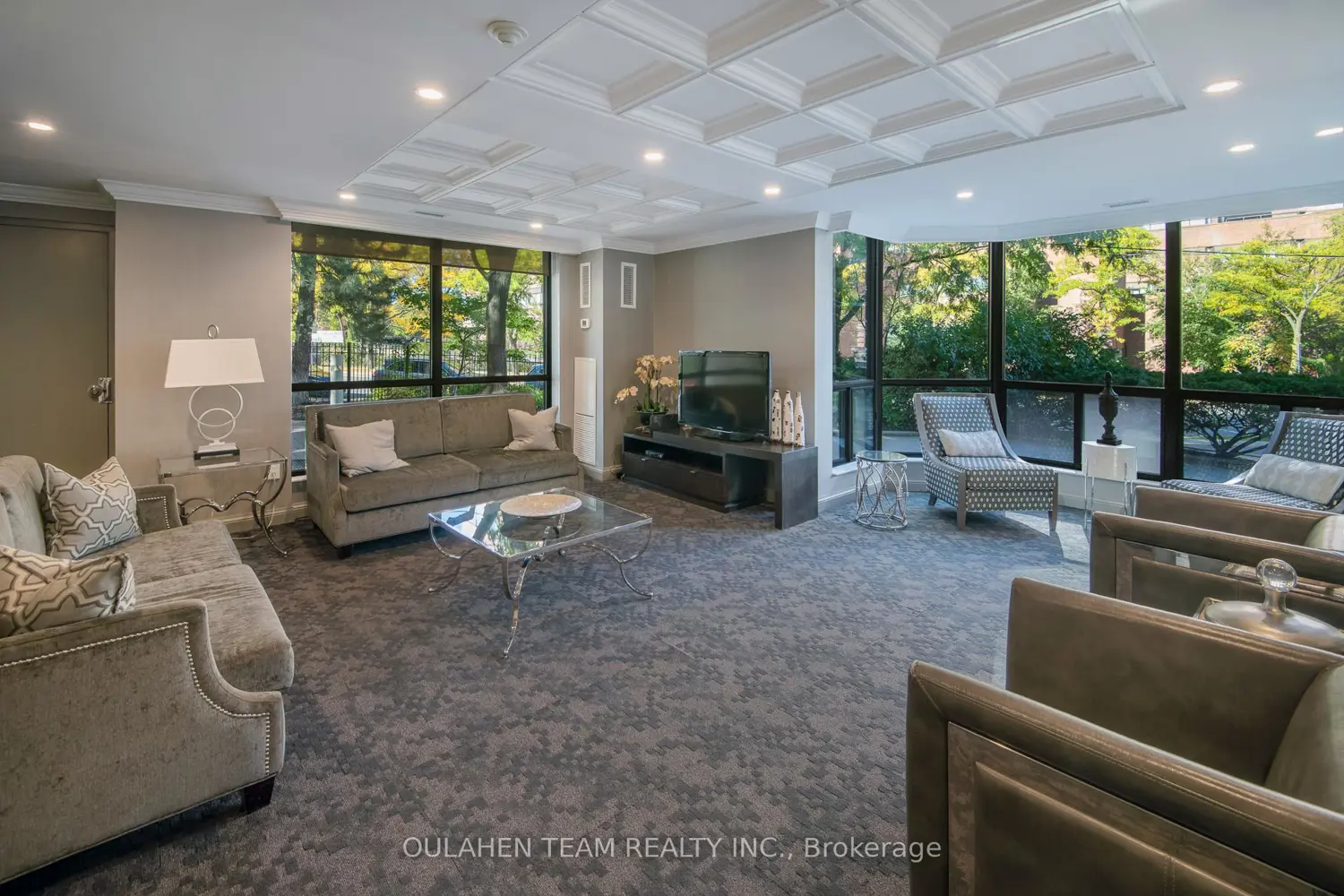 Additional image 8 of 33 Elmhurst Avenue 408