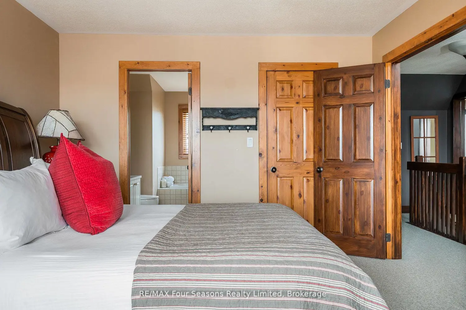 Additional image 11 of 106 Venture Boulevard