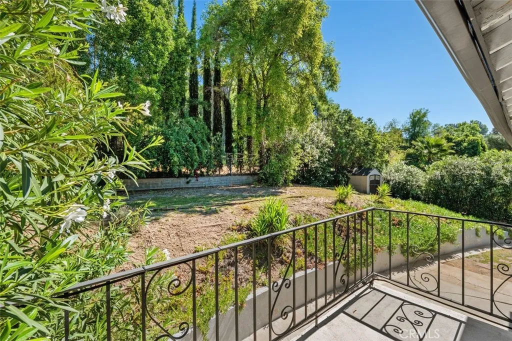 Additional image 14 of 21801 Providencia St, Woodland Hills, CA 91364