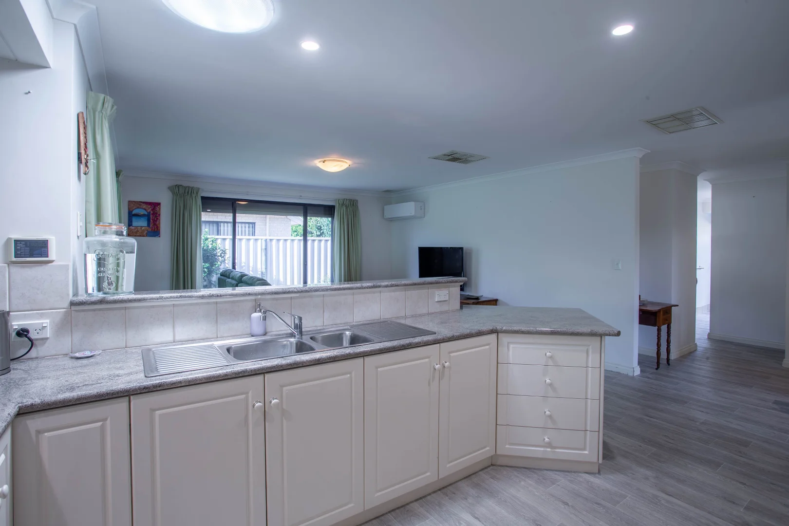 Additional image 8 of 4/8 Premier Street, South Bunbury WA 6230