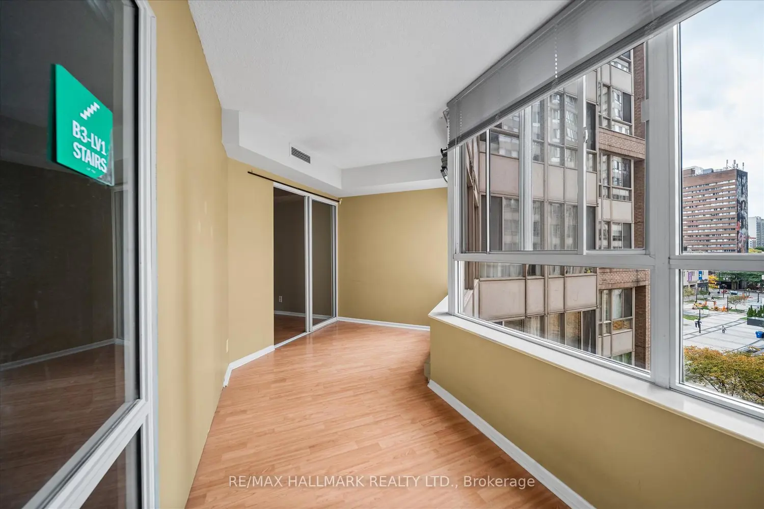 Additional image 9 of 717 Bay Street 703