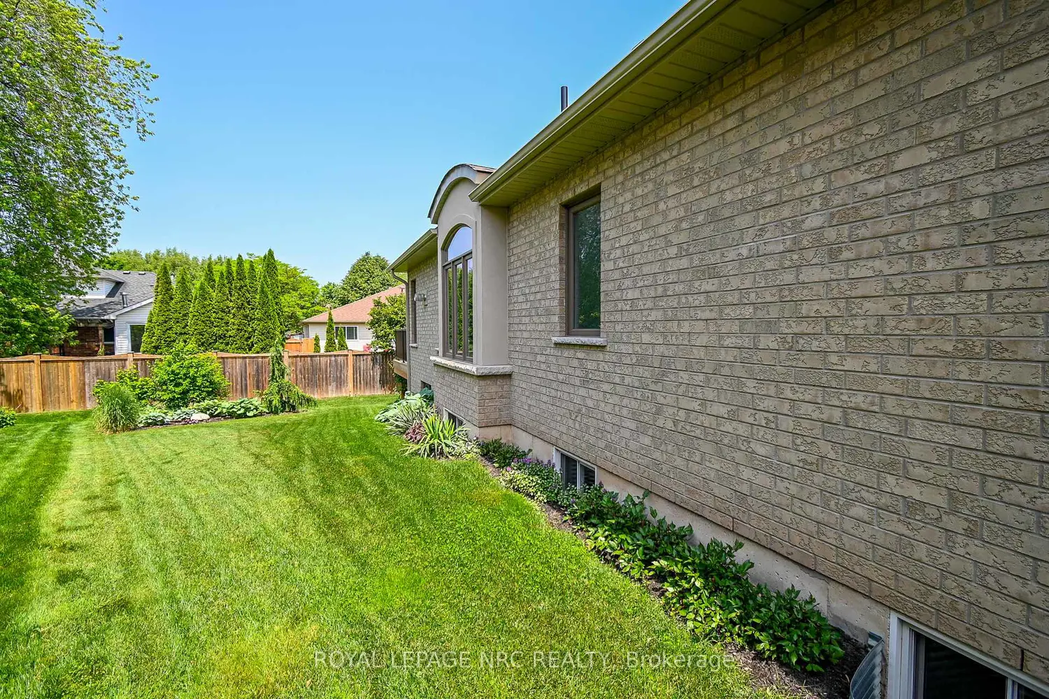 Additional image 17 of 11 Emily Lane