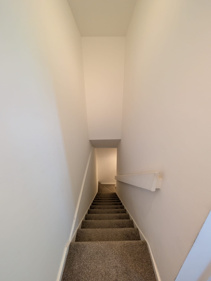 Additional image 10 of 2 Bed Flat, Buslingthorpe Lane, LS7, N1 7GU