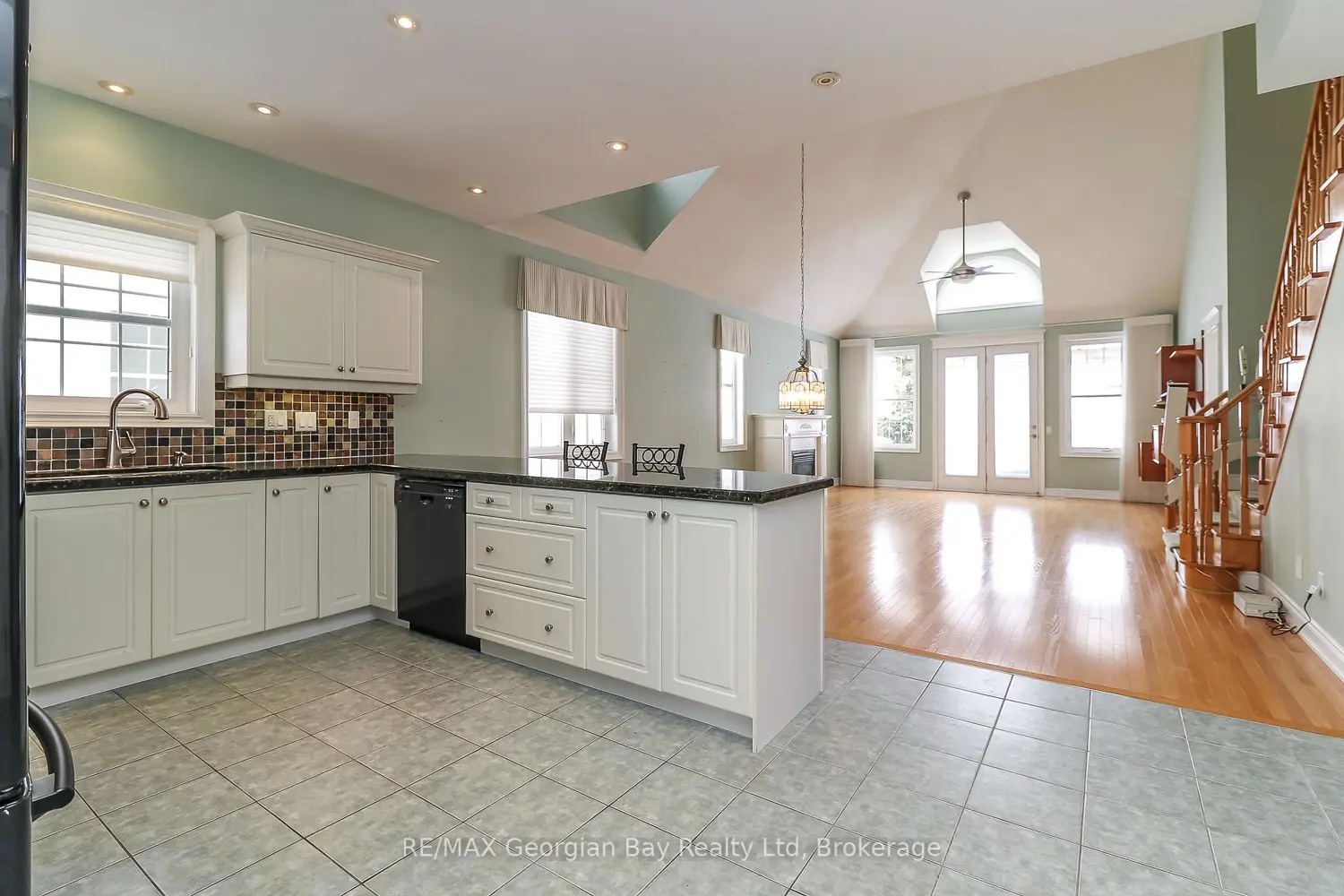 Additional image 7 of 210 Wycliffe Cove