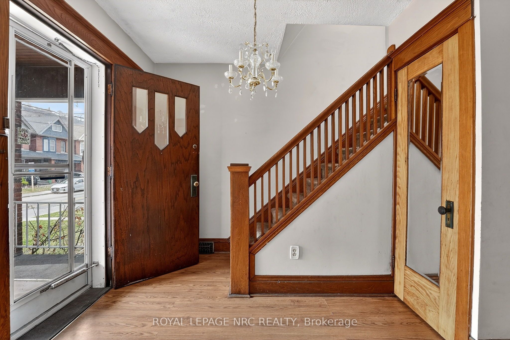 Additional image 3 of 227 Cumberland Avenue, Hamilton, ON, L8M 1Z8