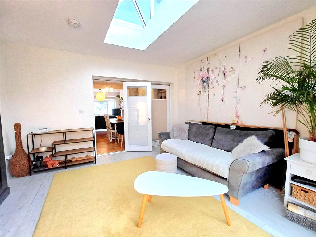 Additional image 3 of 4 bed semi-detached house for saleBeach Road, Porthcawl CF36