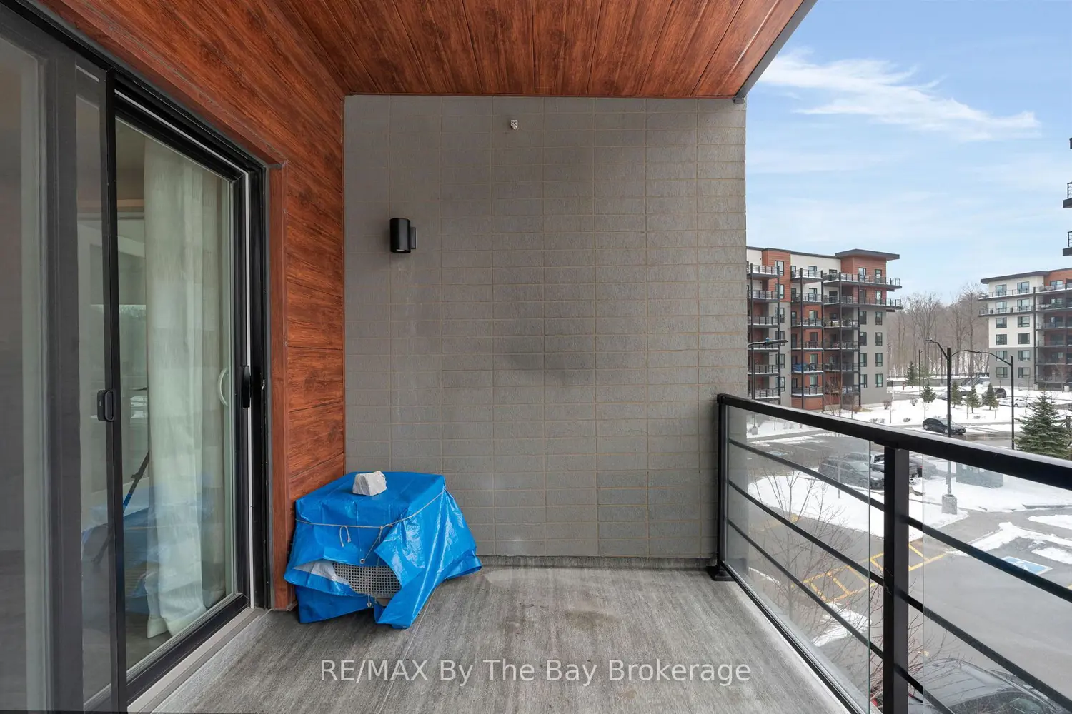 Additional image 15 of 300 Essa Road 309