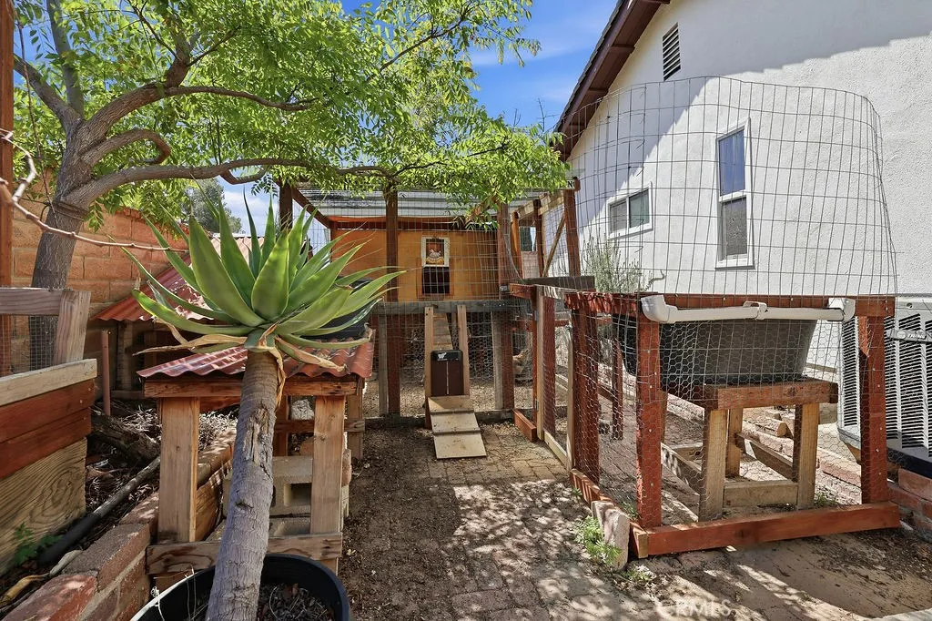 Additional image 90 of 29223 Flowerpark Drive, Canyon Country, CA 91387