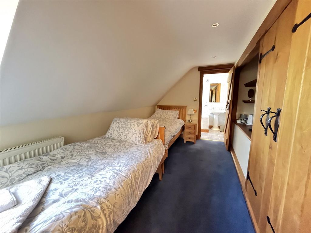 Additional image 10 of 4 bed detached house for saleStreet End Lane, Broad Oak, Heathfield TN21