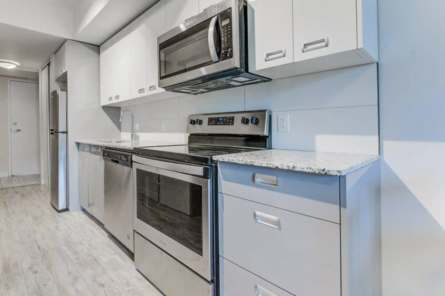 Additional image 9 of 257 Hemlock Street 217