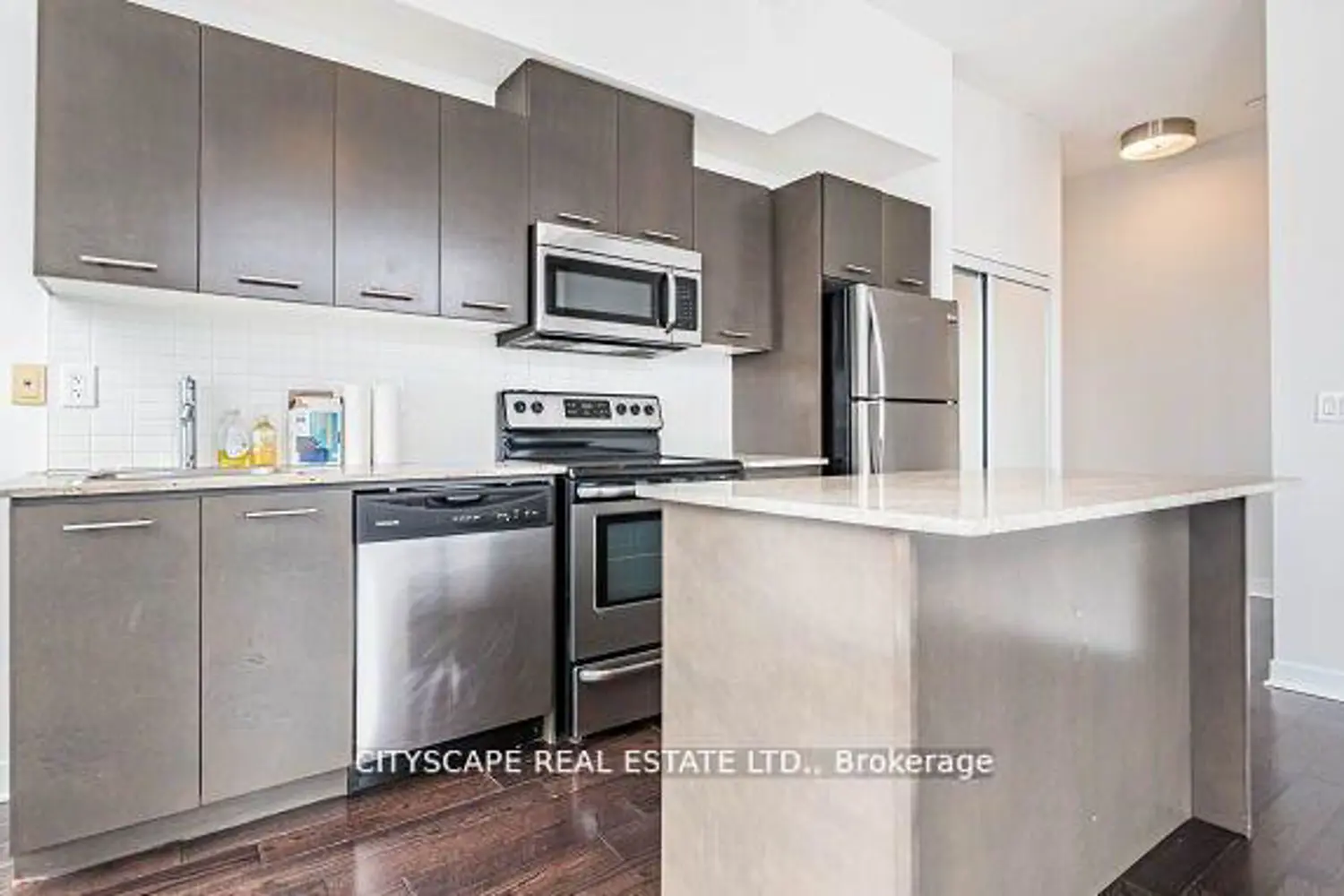 Additional image 7 of 360 Square One Drive 3205